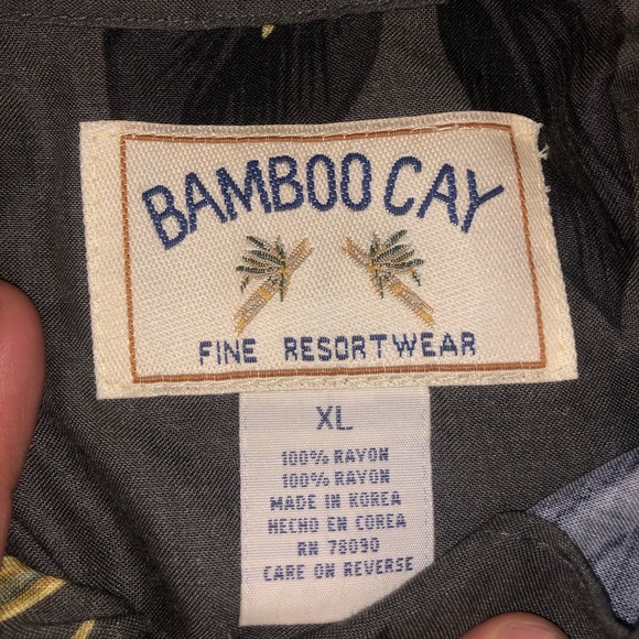 BAMBOO CAY Fine Mens Hawaiian Casual Button Down - Picture 3 of 3
